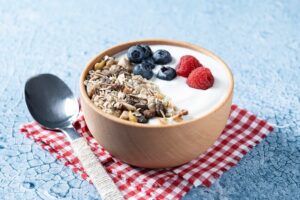 are kippered snacks healthy: a can of kippered snacks with crackers